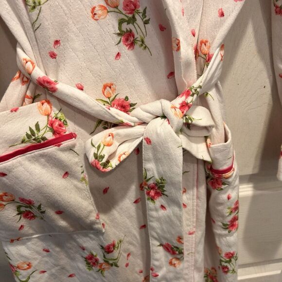 CAROLE HOCHMAN Robe And Nightgown Set Women’s Size Medium Carnation Bouquet - Picture 3 of 13